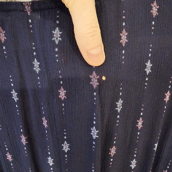 Cute little Mudd dress with flutter sleeves - Picture 4 of 5